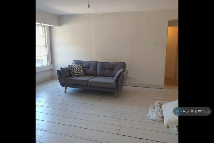 2 Bedroom Flat To Rent In Locksbrook Place, Bath, BA1