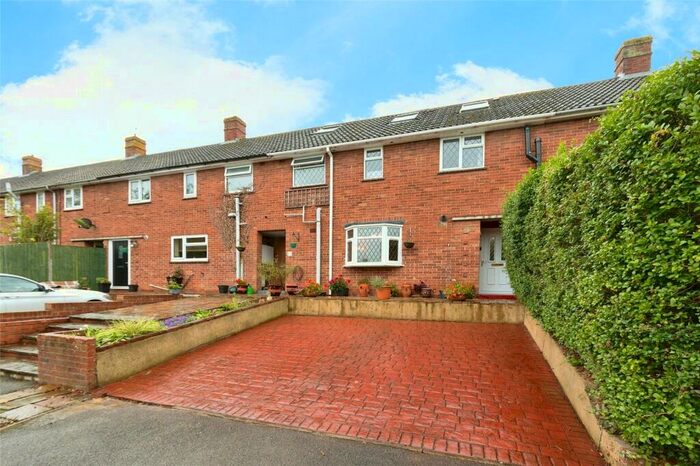 4 Bedroom House To Rent In Tadley, RG26