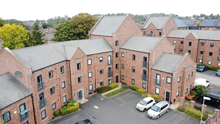 2 Bedroom Apartment To Rent In Argyle Close, Wordsley, DY8