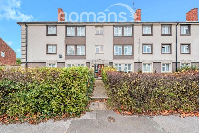 2 Bedroom Flat To Rent In The Meadway, Tilehurst, Reading, RG30