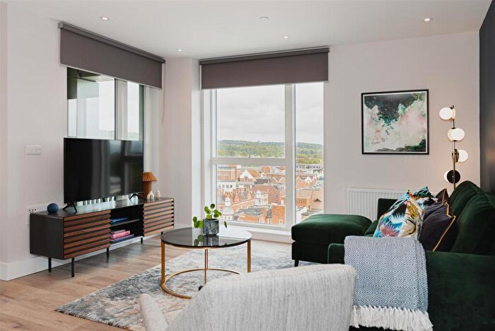 2 Bedroom Apartment To Rent In Marketfield Road, Redhill, RH1