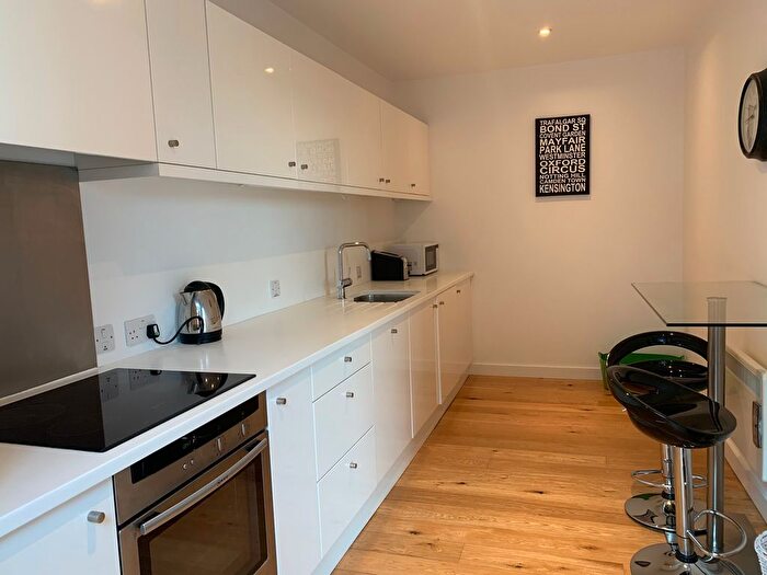 2 Bedroom Flat To Rent In Museum Court, Lincoln, LN2