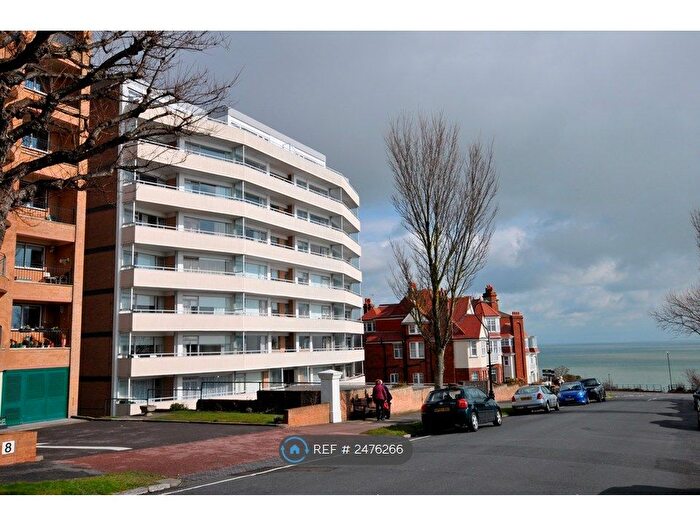 2 Bedroom Flat To Rent In Westcliff Mansion, Eastbourne, BN20