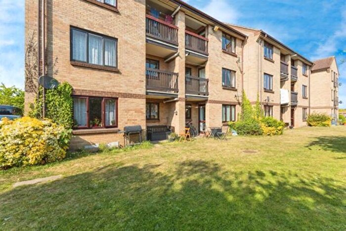 2 Bedroom Flat For Sale In Bentley Way, Norwich, NR6