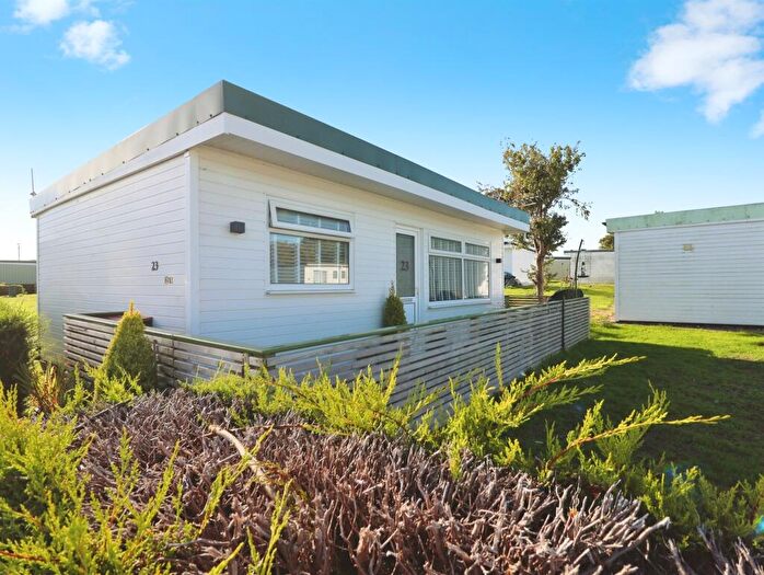 2 Bedroom Chalet For Sale In Fort Road, Lavernock, Penarth, CF64