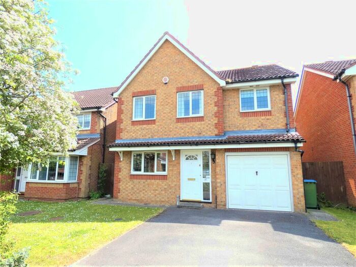 4 Bedroom Detached House To Rent In Mainsail Drive, Fareham, Hampshire, PO16