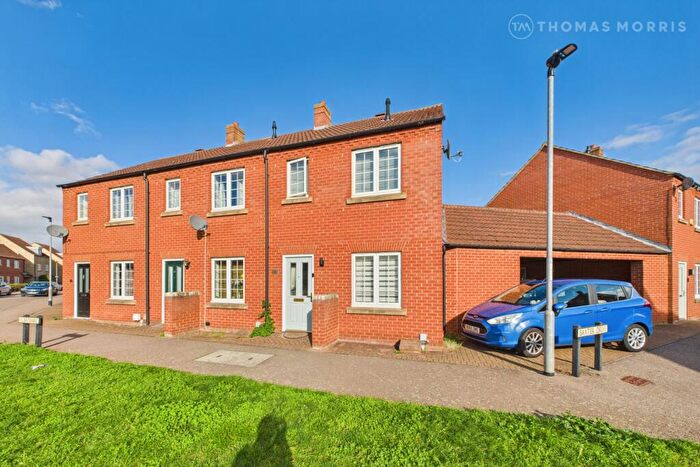 2 Bedroom End Of Terrace House To Rent In Flawn Way, Eynesbury, St Neots, PE19