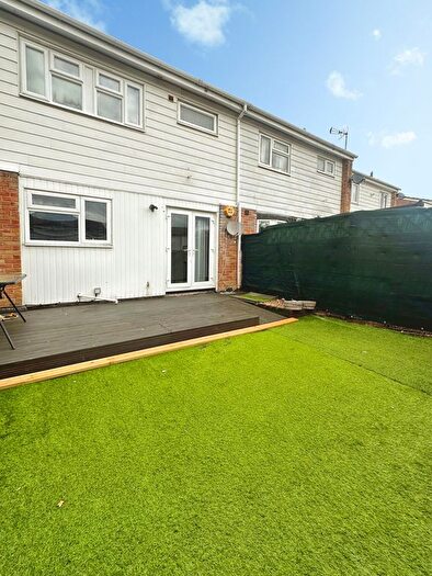3 Bedroom Terraced House To Rent In Gideons Way, Stanford-Le-Hope, SS17