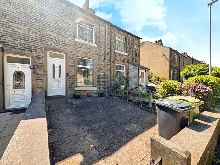 2 Bedroom Terraced House To Rent In Sunningdale Road, Huddersfield, West Yorkshire, HD4