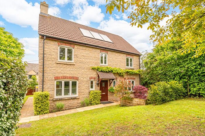 5 Bedroom Detached House For Sale In Church Rise, Burton, SN14