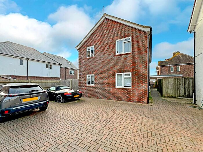 2 Bedroom Apartment For Sale In Main Road, Yapton, BN18