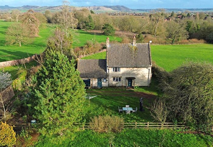 3 Bedroom Detached House For Sale In Denbank, Westbrook, Bromham, Chippenham, SN15