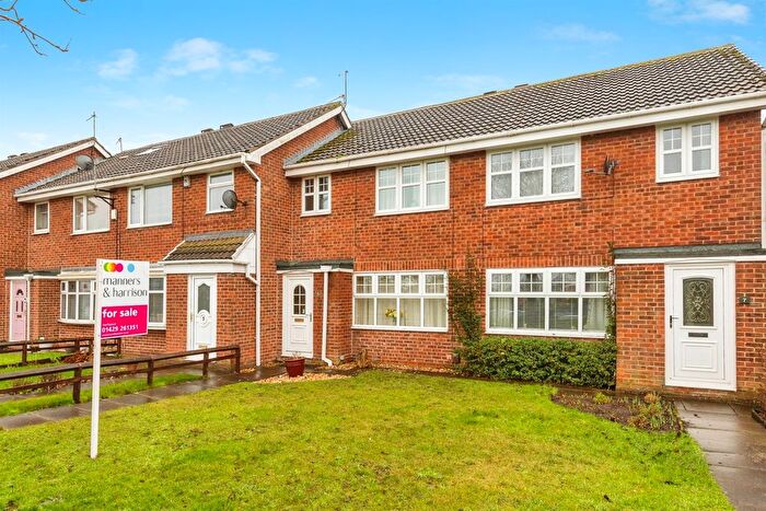 3 Bedroom End Terrace House For Sale In Amberwood Walk, Hartlepool, TS27