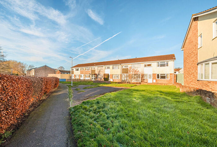 3 Bedroom Semi-Detached House For Sale In Glenfall, Yate, Bristol, Gloucestershire, BS37