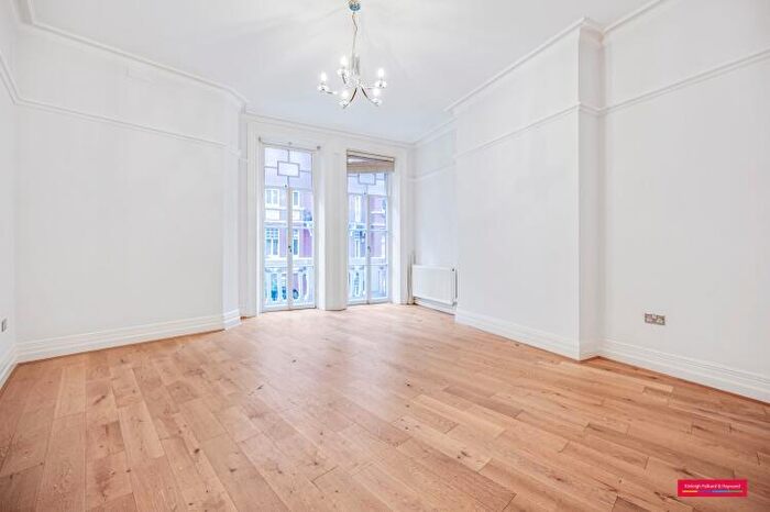 4 Bedroom Apartment To Rent In Cabbell Street London, NW1