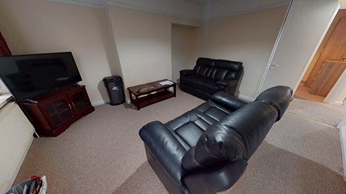 4 Bedroom House To Rent In Quinton Road, Harbourne, Birmingham, B17