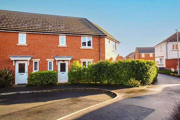 3 Bedroom Semi Detached House For Sale In Newman Close, Loughborough, LE11