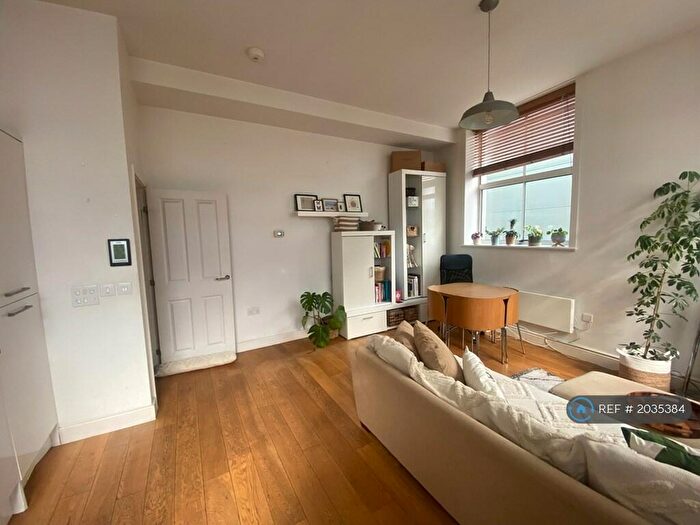 2 Bedroom Flat To Rent In Ashton, Bristol, BS3