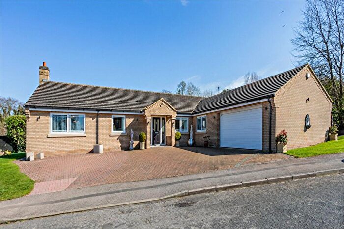 4 Bedroom Bungalow For Sale In Thackers Close, Wansford, Peterborough, PE8