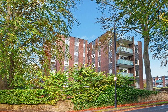 2 Bedroom Apartment For Sale In Woodville Court, Roundhay, Leeds, LS8