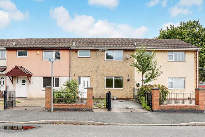 3 Bedroom Terraced House For Sale In Hawkridge Gardens, Nottingham, NG3