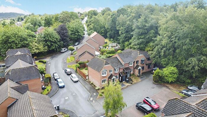 3 Bedroom Terraced House To Rent In The Thorns, Marlborough, SN8