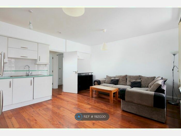 1 Bedroom Flat To Rent In Alvington Crescent, London, E8