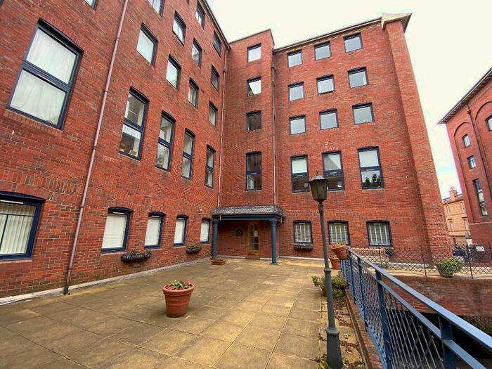 3 Bedroom Flat To Rent In Slateford Road, Slateford, Edinburgh, EH14