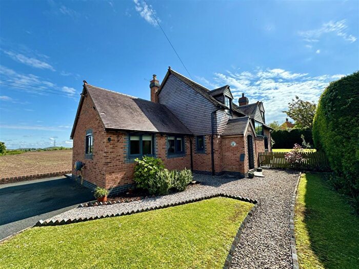 4 Bedroom Cottage For Sale In Tibberton, Gloucester, GL2