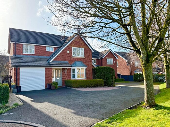 4 Bedroom Detached House For Sale In Buckingham Drive, Macclesfield, SK11