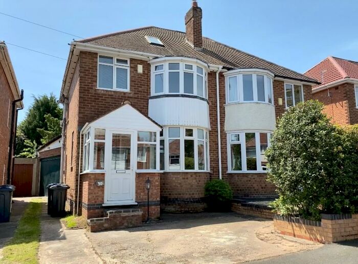 4 Bedroom Semi-Detached House To Rent In Calverley Road, Birmingham, B38