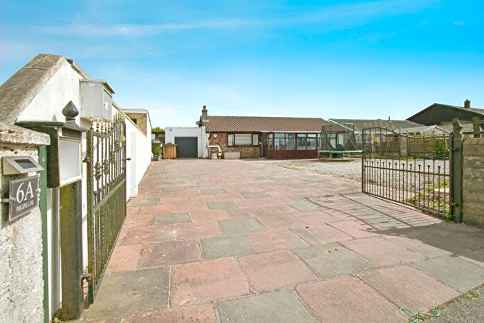 4 Bedroom Bungalow For Sale In Polgine Lane, Troon, Camborne, Cornwall, TR14
