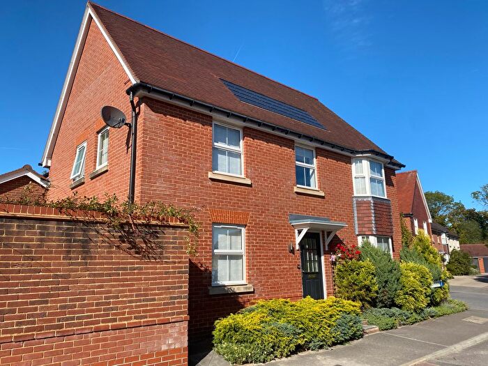 4 Bedroom Detached House For Sale In Whittington Road, Petersfield, Hampshire, GU31