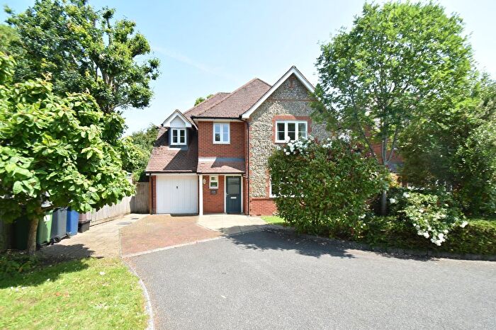 4 Bedroom Detached House For Sale In Sheer Croft, Chesham, Buckinghamshire, HP5