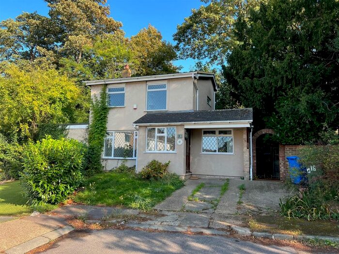 4 Bedroom Detached House To Rent In Nobel Court, Faversham, ME13