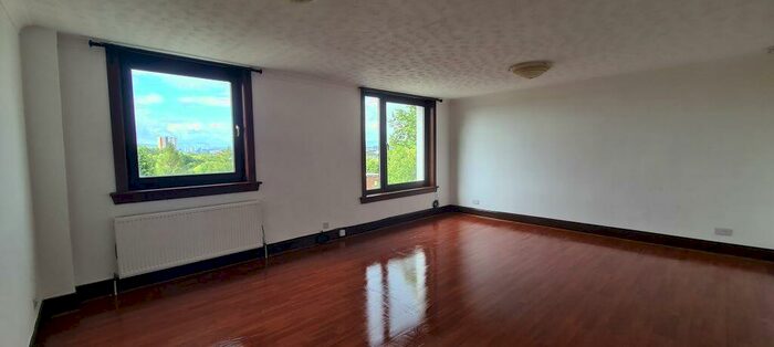 4 Bedroom Flat To Rent In Sherbrooke Drive, Glasgow, G41