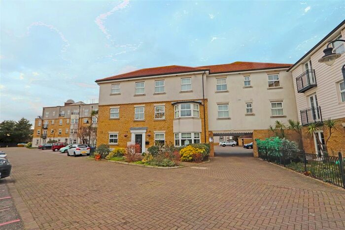 1 Bedroom Flat To Rent In Forge Way, Southend-On-Sea, SS1