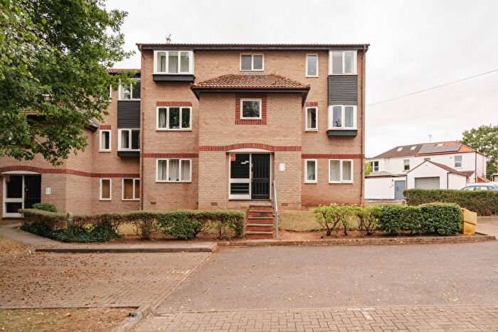 1 Bedroom Flat For Sale In Roman Walk, Brislington, Bristol, BS4