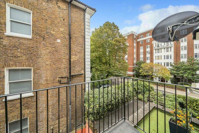 2 Bedroom Flat To Rent In Abbey Road, St John's Wood, London, NW8
