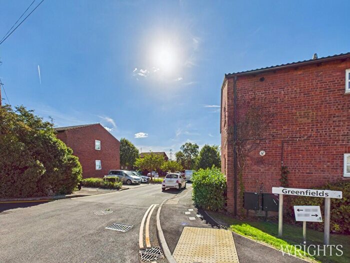 Studio To Rent In Greenfields, South Drive, Cuffley, EN6