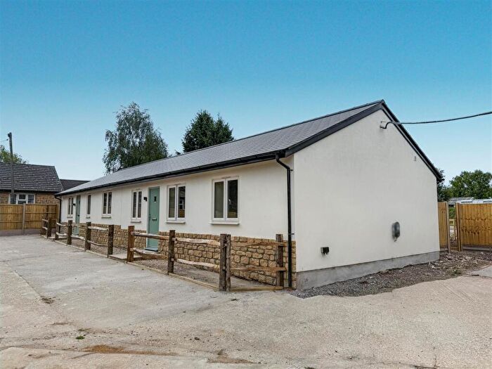 1 Bedroom Semi-Detached Bungalow To Rent In Littlewindsor, Beaminster, DT8