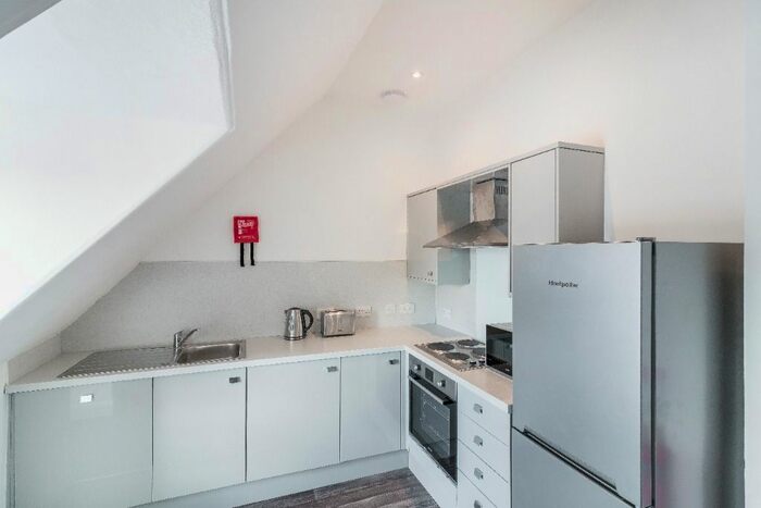 2 Bedroom Flat To Rent In High Street, City Centre, Dundee, DD1