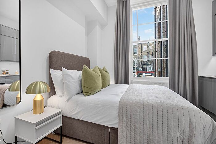 Studio To Rent In Inverness Terrace, London, W2