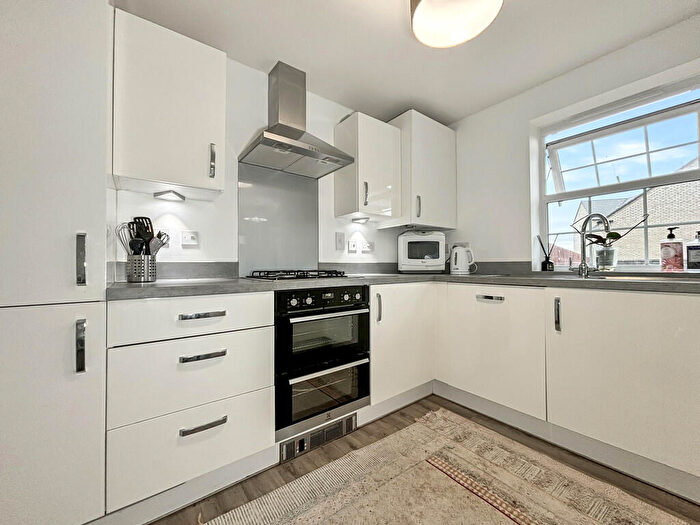 4 Bedroom Detached House For Sale In Great Hall Drive, Bury St. Edmunds, IP32