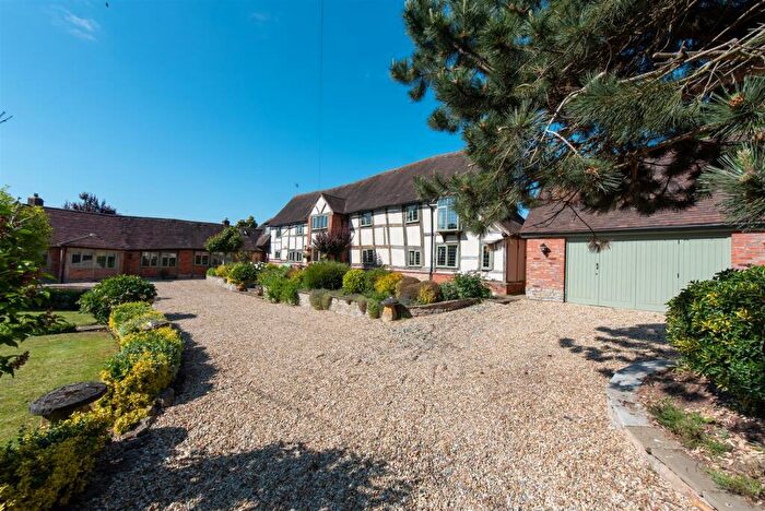 Houses for sale in Alcester, B49, Warwickshire