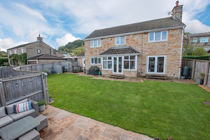 4 Bedroom Detached House For Sale In Cricketers Walk, Steeton, BD20
