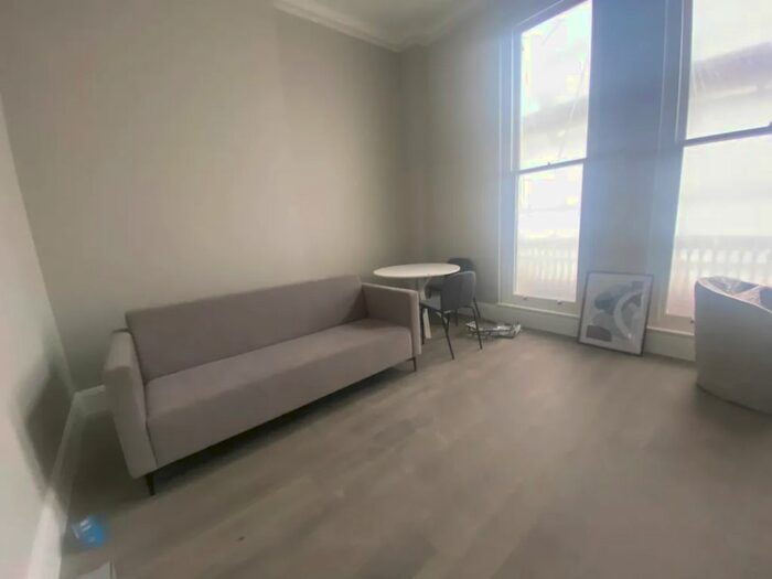 1 Bedroom Flat To Rent In Collingham Road, London, SW5