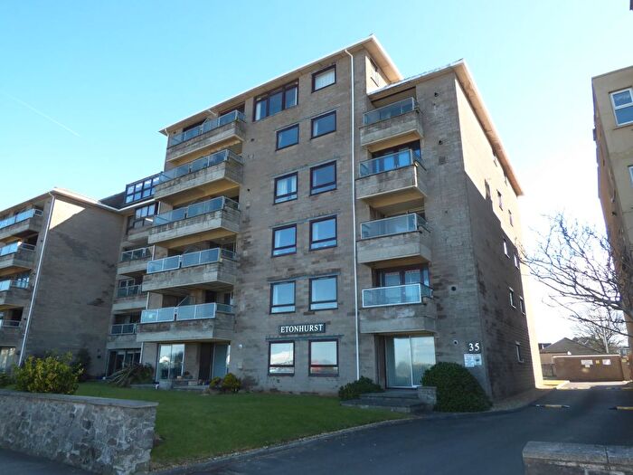 2 Bedroom Flat To Rent In Beach Road, Weston-Super-Mare, BS23