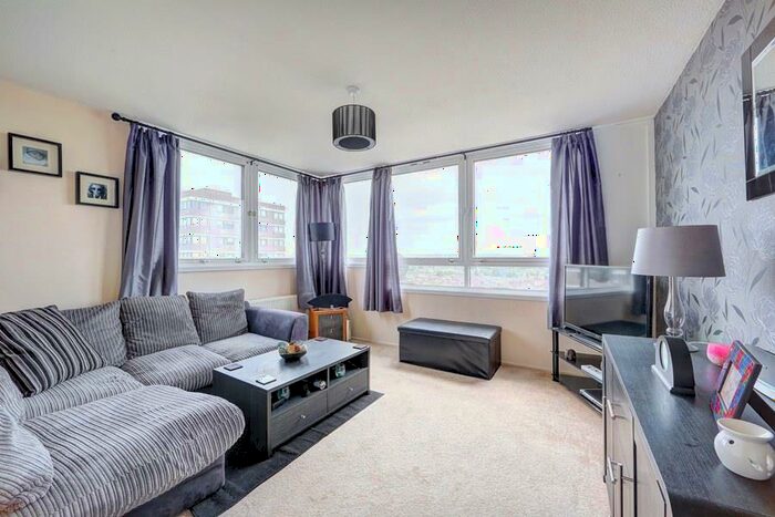 1 Bedroom Apartment To Rent In Compton House, SW11