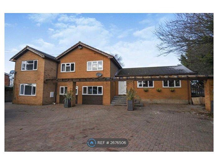 6 Bedroom Detached House To Rent In Wainfleet Road, Skegness, PE24